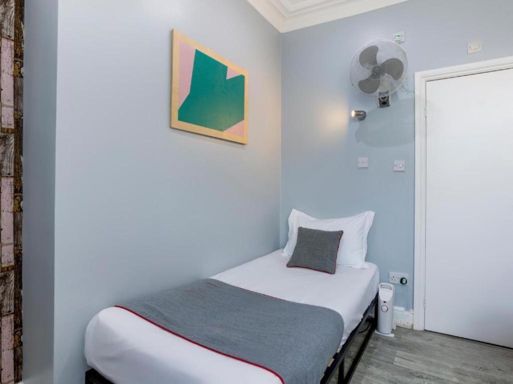 Orlando Hotel Λονδίνο Δωμάτιο φωτογραφία
